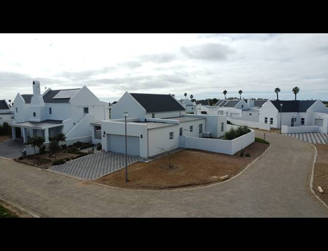 3 BEDROOM HOUSE FOR SALE IN LAMPIESBAAI